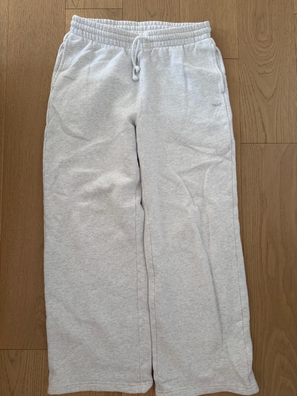 Aritzia TNA sweatpants